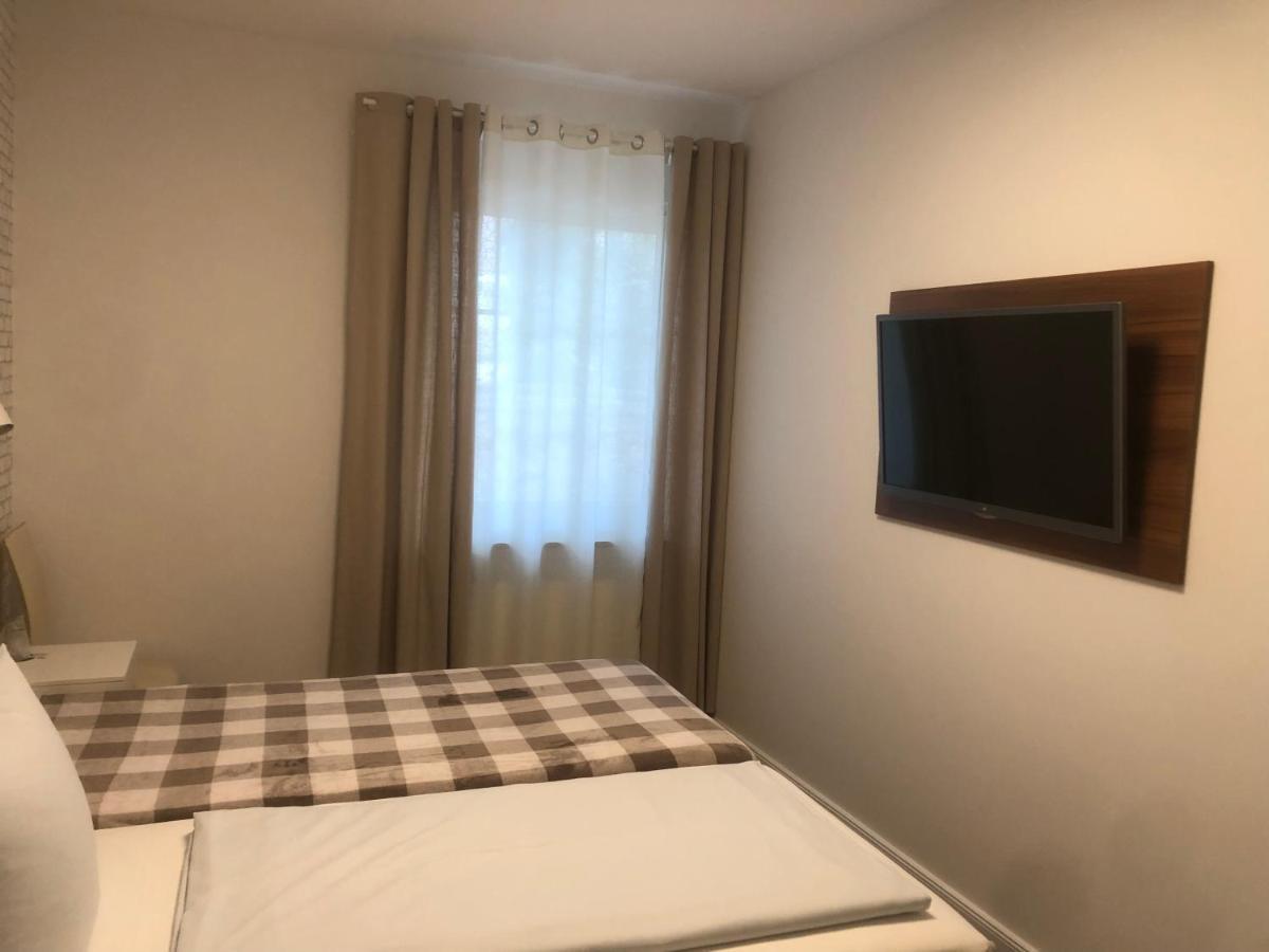 Hotellerie Gasthaus Schubert Garbsen Eksteriør billede