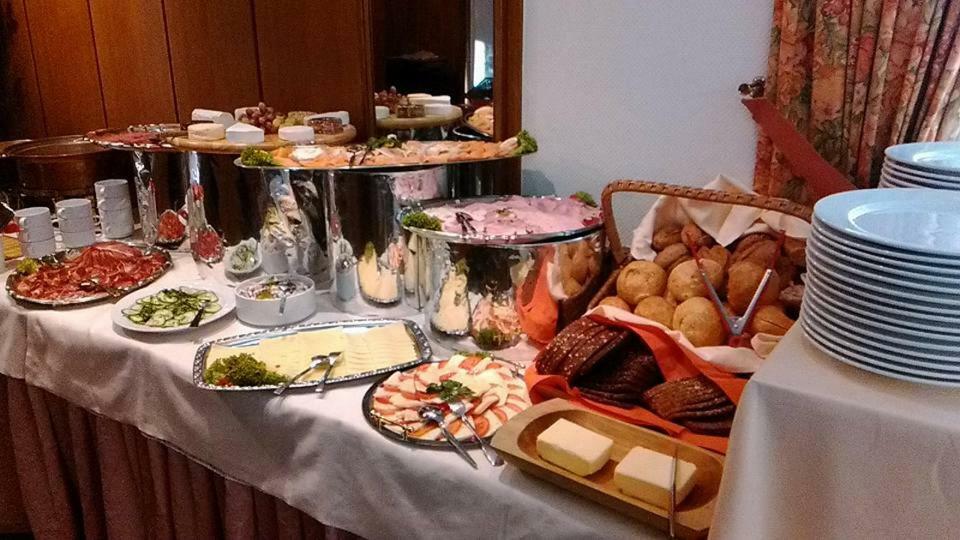 Hotellerie Gasthaus Schubert Garbsen Eksteriør billede